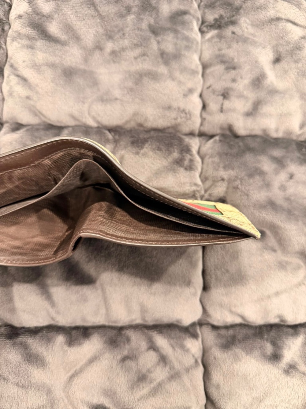 Gucci Bifold Wallet - Picture 5 of 5